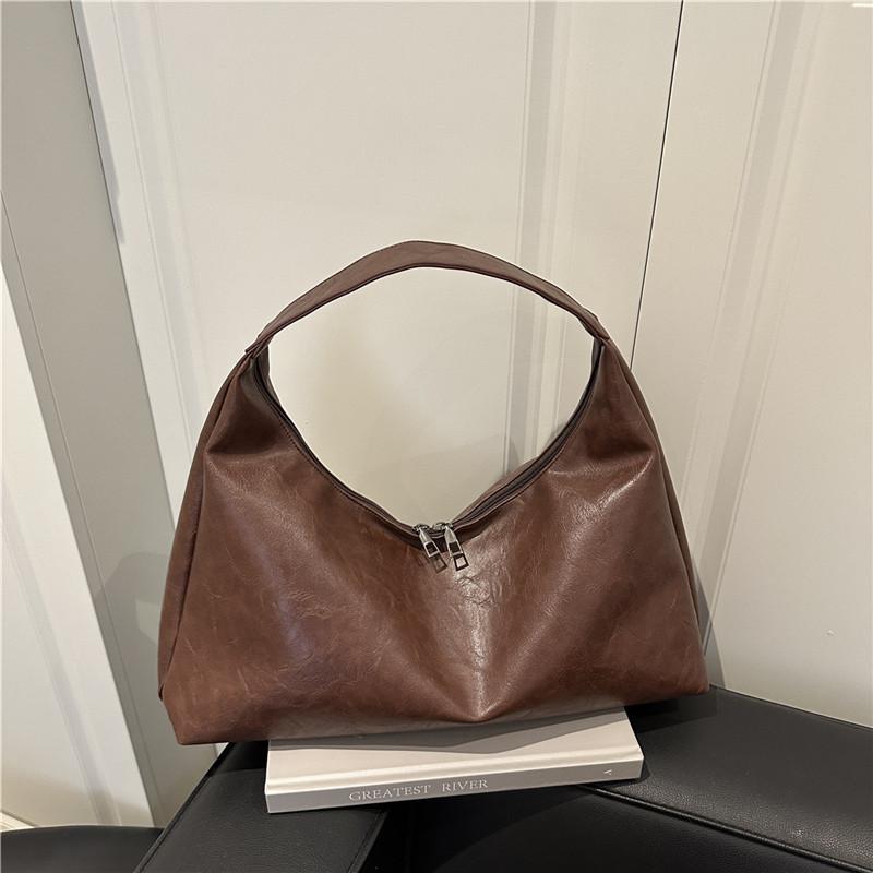 

Вместительная сумка-тоут, женская новая летняя сумка через плечо для通勤, популярная в этом году модная сумка-подмышка коричневый