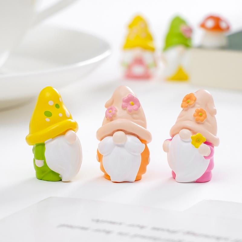 6Pcs Miniature Resin Gnomes Set Fairy Garden Statues For Outdoor, Indoor, Office Desk,Party Merits, Plant Pots And Gift