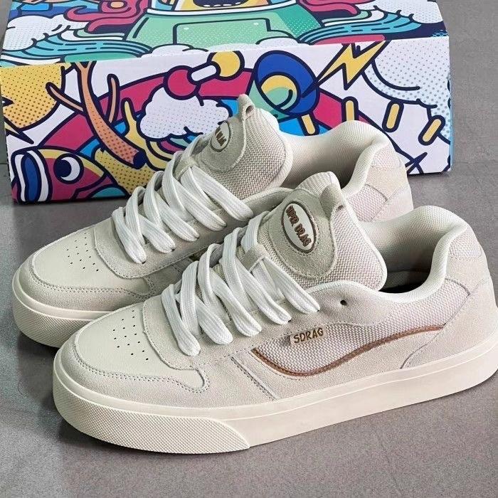 

Новые бежевые туфли-флипы на меховой подошве с буквенным принтом, женские универсальные низкие туфли для скейтбординга, дышащая повседневная спортивная обувь на толстой подошве 35