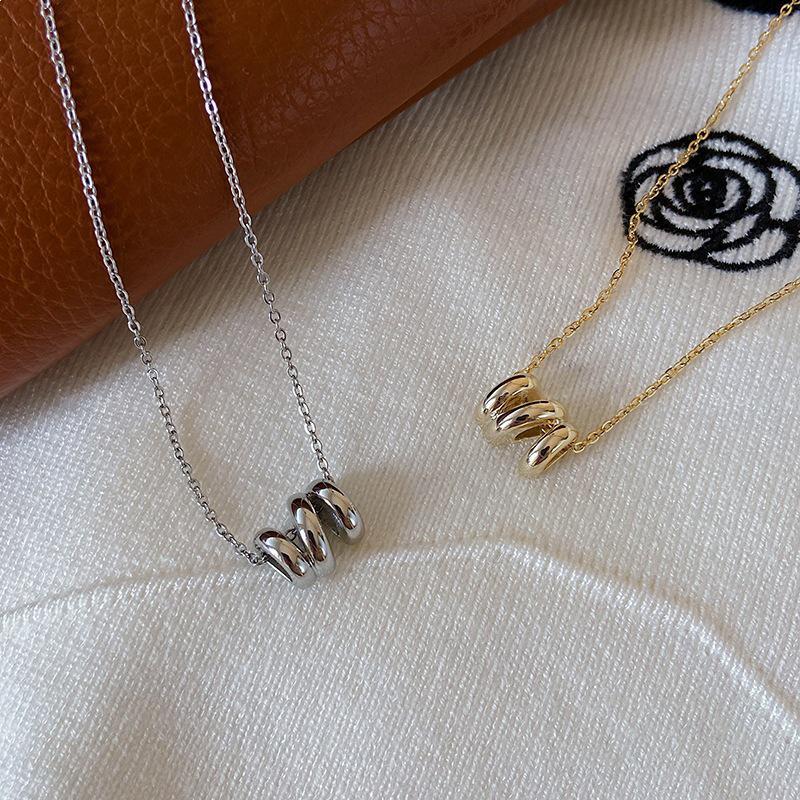 Gold-Plated S925 Sterling Silver Wave Pendant Necklace for Women - Stylish Clavicle Chain 14K Gold