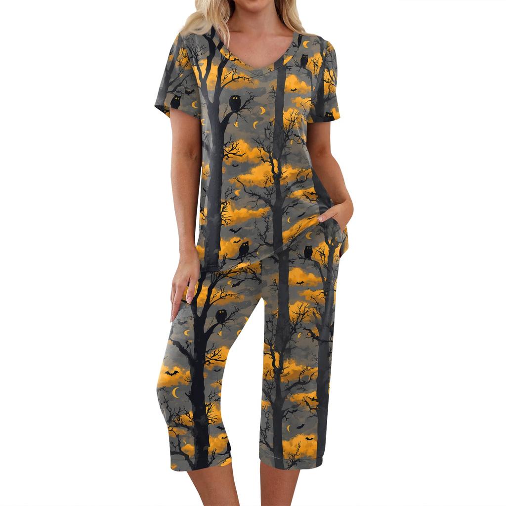 Women's Festive Halloween Print Tracksuit Set - 2 Piece Short Sleeve Top & Cropped Pants, Casual Costume Outfit for Fall Party