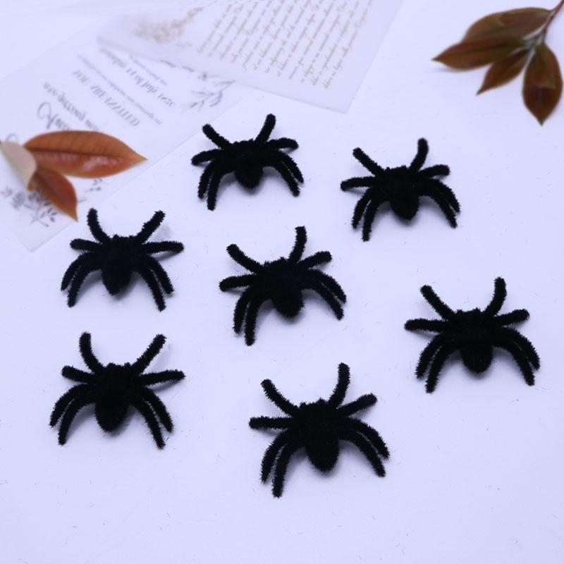 Xinyue Halloween Ornament, Flocking Spider, Bar Haunted House Funny Horror Spider, Burr Spider
