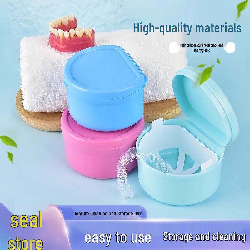 Newcomer 1.13 Portable Denture & Mouthguard Storage Case