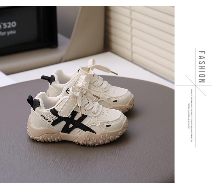 2026 Kids' Versatile Soft Sole Sports Shoes: Trendy Spring/Autumn Casual Footwear for Boys, Girls, and Dad