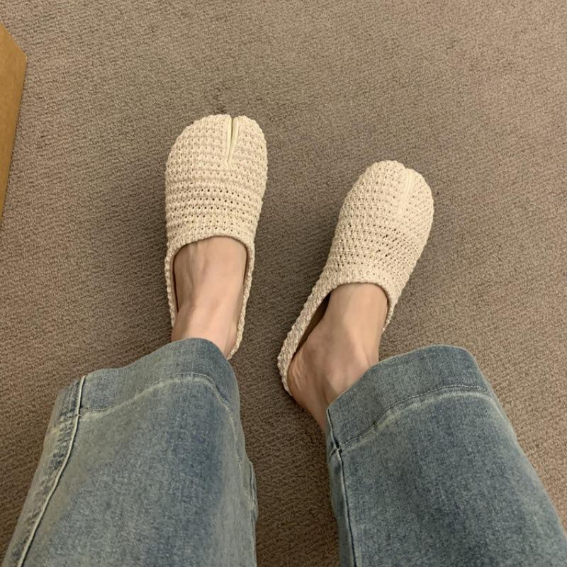 

Split-toed bohemian women wear new summer one-pedal bag head half-drag single shoes 35