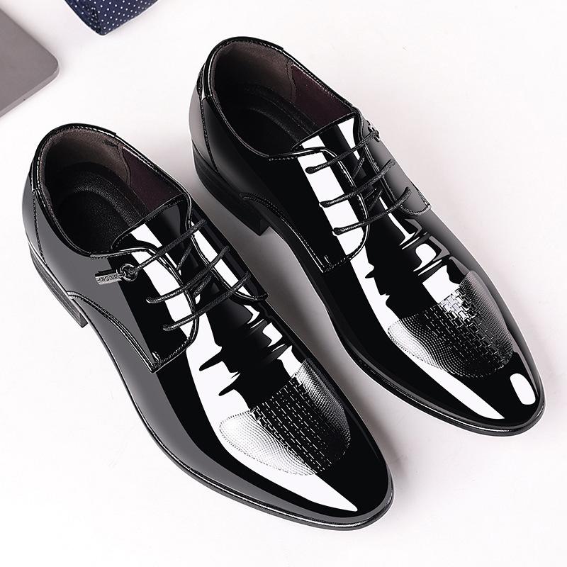 Luksusowe buty biznesowe Oxford ze skóry męskie oddychające lakierowane buty formalne plus size męskie biurowe ślubne płaskie buty męskie czarne