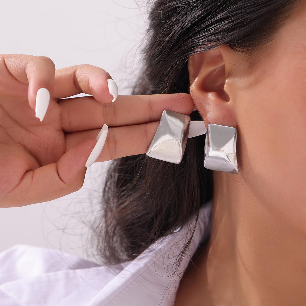 18K Gold-Plated Titanium Steel Rectangular Stud Earrings – Non-Fading, Smooth & Embossed Surface