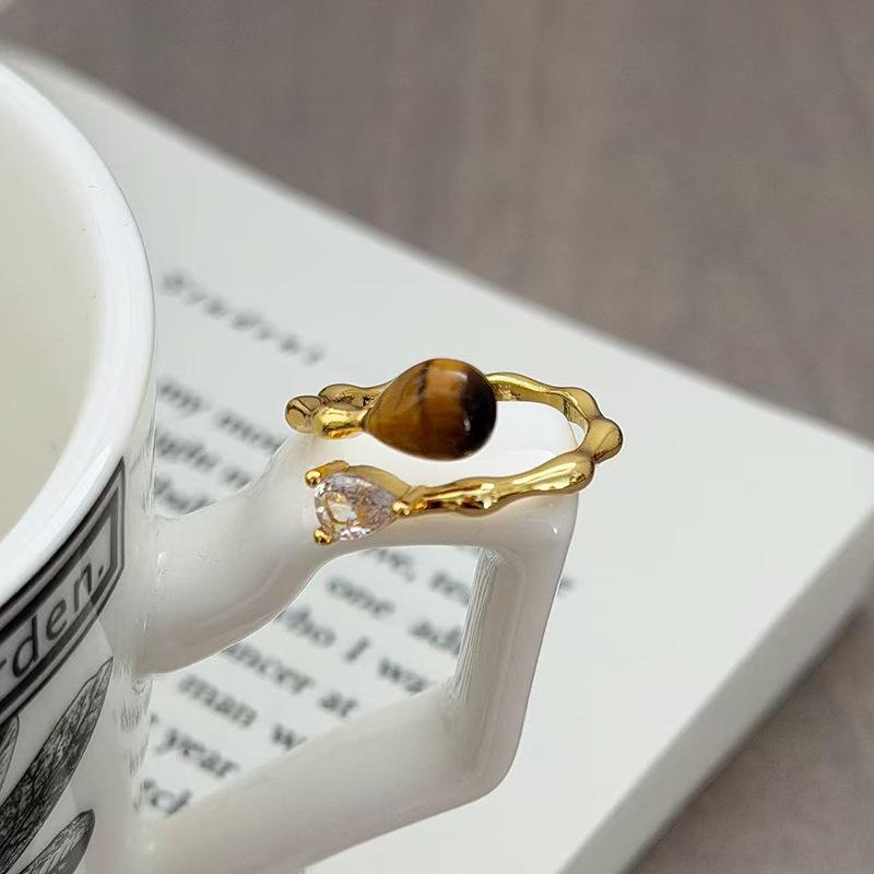 Light Luxury Niche Design Sense Medieval Geometric Imitation Tiger'S Eye Stone Ring Female Retro Stacking Wearing Exquisite Personalized Ring