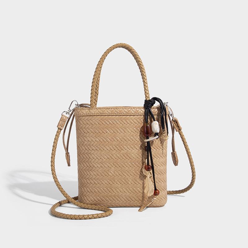Manufacturer Niche Design Vegetable Basket 2025 Handbag Retro Handmade Woven Bag Single Shoulder Crossbody Mother-Daughter Woven Rattan Bag