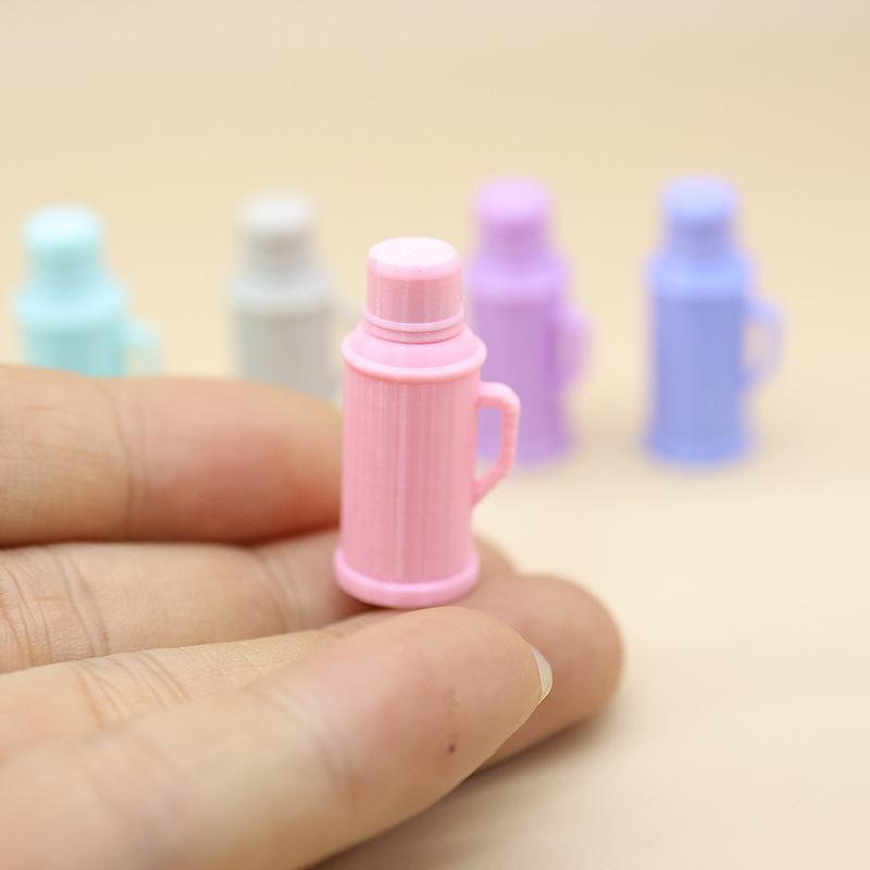 1Pcs Mini Pastel Thermos Models Cute Design Sturdy Plastic For Dollhouse Sand Table Decor Pography Props