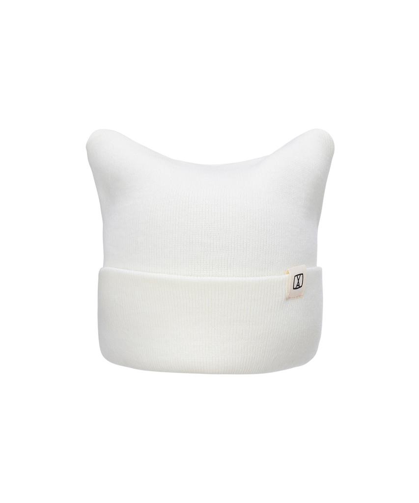 Bajal Va Label Square Beanie White