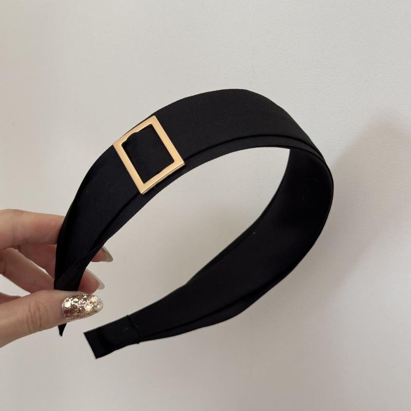 Korean Style Square Buckle Hairband: Retro Hair Accessories for Women