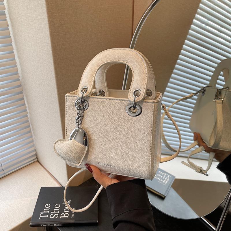 

Premium silver small bag women s new fashion portable Princess Diana bag shoulder messenger bag бежевый
