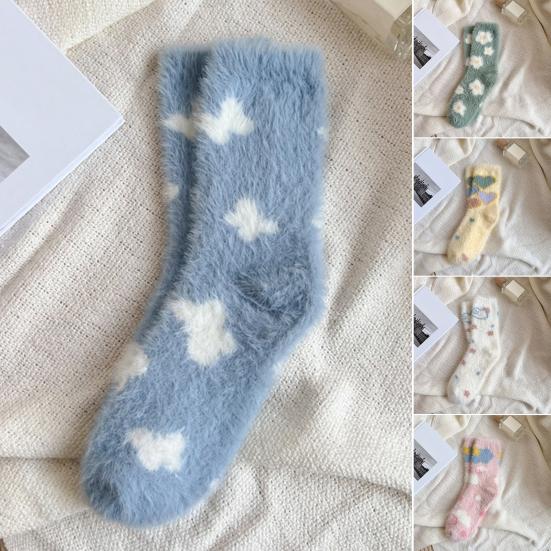 Dámské chlupaté ponožky s posádkou Zimní teplé plyšové ponožky Roztomilý vzor srdce a mašle Měkké ponožky pro dívky na doma, na lenošení, na ven