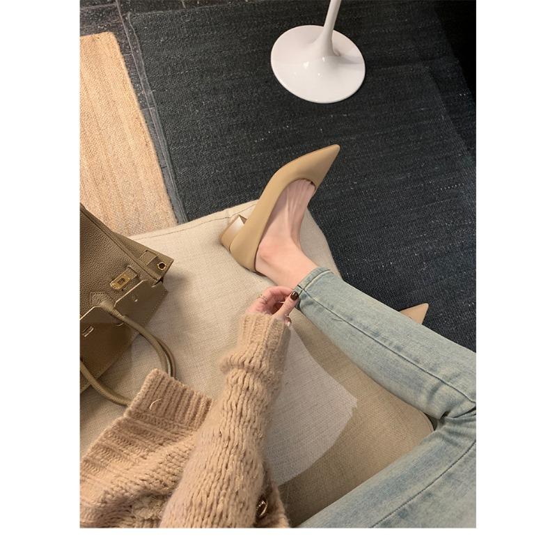 Leather shallow mouth pointed shoes thick heel single shoes women Mary Jane ladyshoes evening shoes small high heels