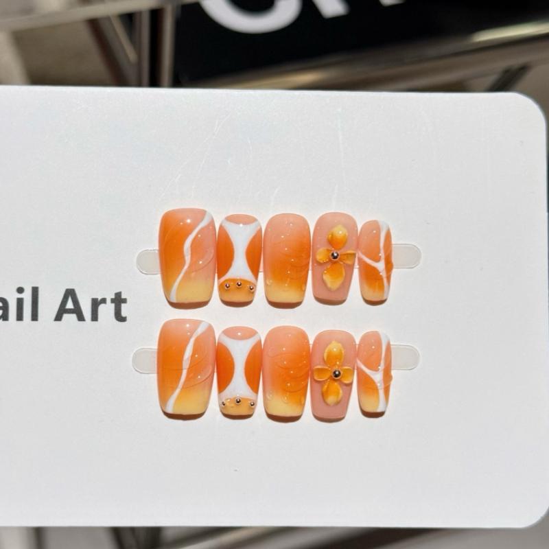10Pcs Orange Gradient Press on Nails - 3D Flower & Line Art Square Fake Nails XS
