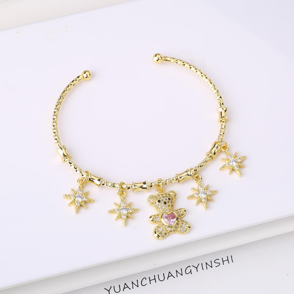 Heart-Shaped Crystal Bear Animal Candy Bracelet for Women Copper Gold Plated Hoops Zircon Bangles Dainty Jewelry Party Gifts