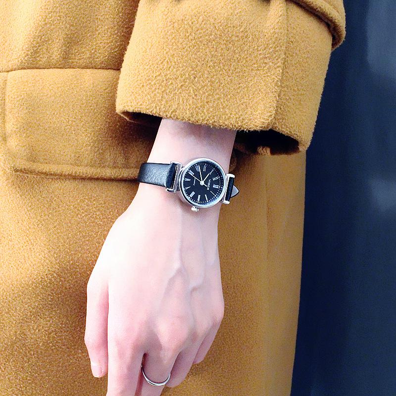 Guarda le donne moda casual in pelle Cintura Orologi semplici da donna  Piccolo Quadrante Orologio Orologio Orologio Wristwatches acquista in modo  economico — spedizione gratuita, recensioni reali con foto — Joom
