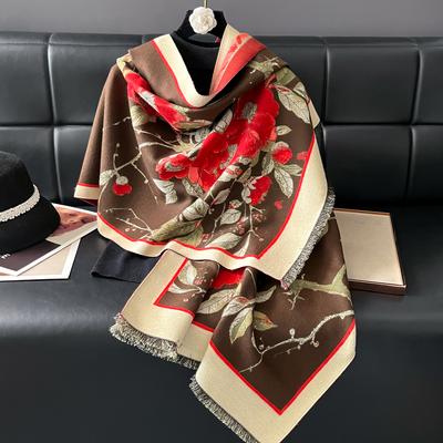 Accessoires – Schals & Tücher