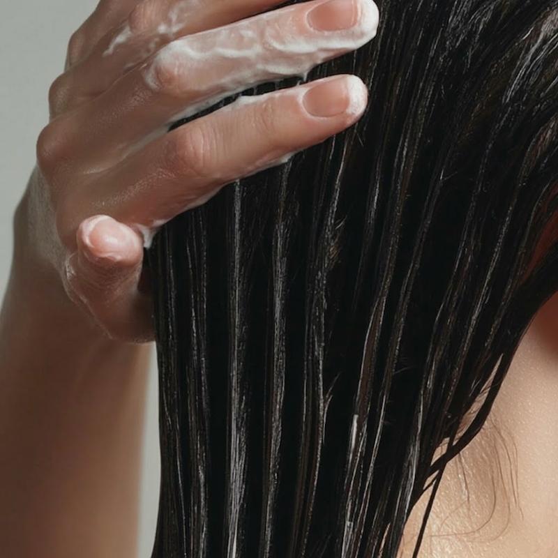 [Lador] Trattamento Calmante per il Cuoio Capelluto all'Albero del Tè 330ml