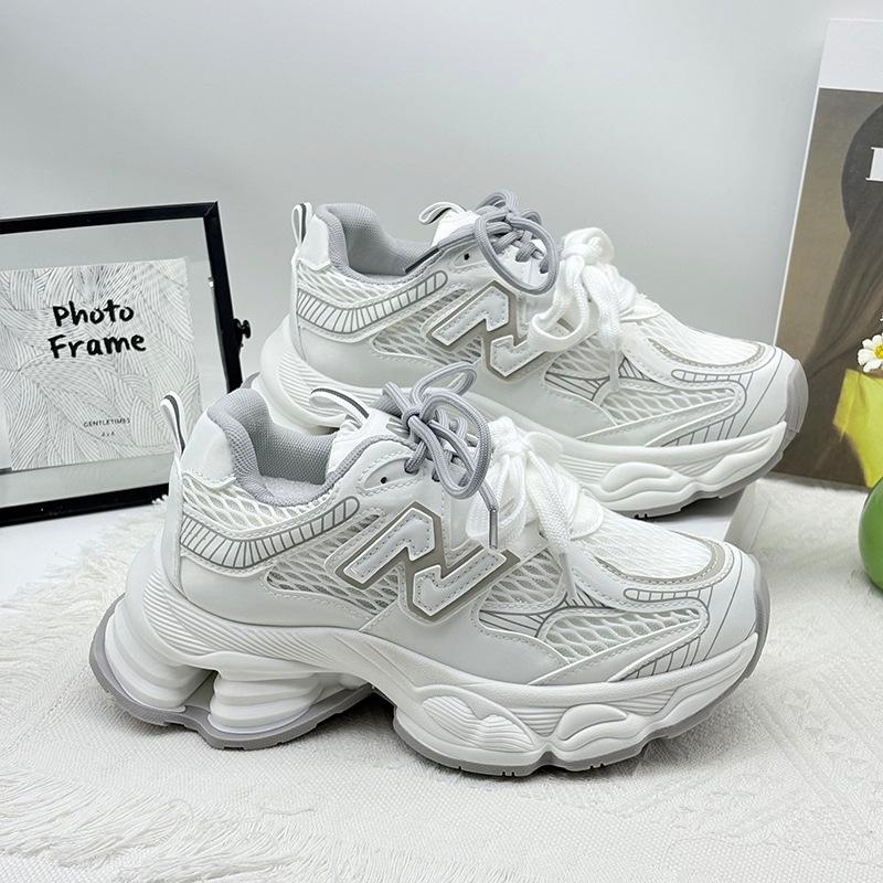Soft Leather Mesh Thick-soled Dad Shoes Women's 2025 Autumn New Straps Show Small Feet, Lightweight and Heightening Casual Sports Shoes