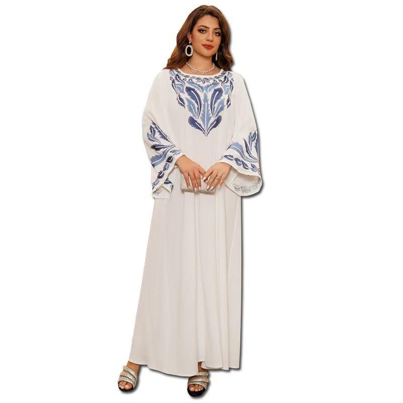 New Arrival Middle East Embroidered Hot Drilling Robe Dress Embroidered Diamond Studded Dress