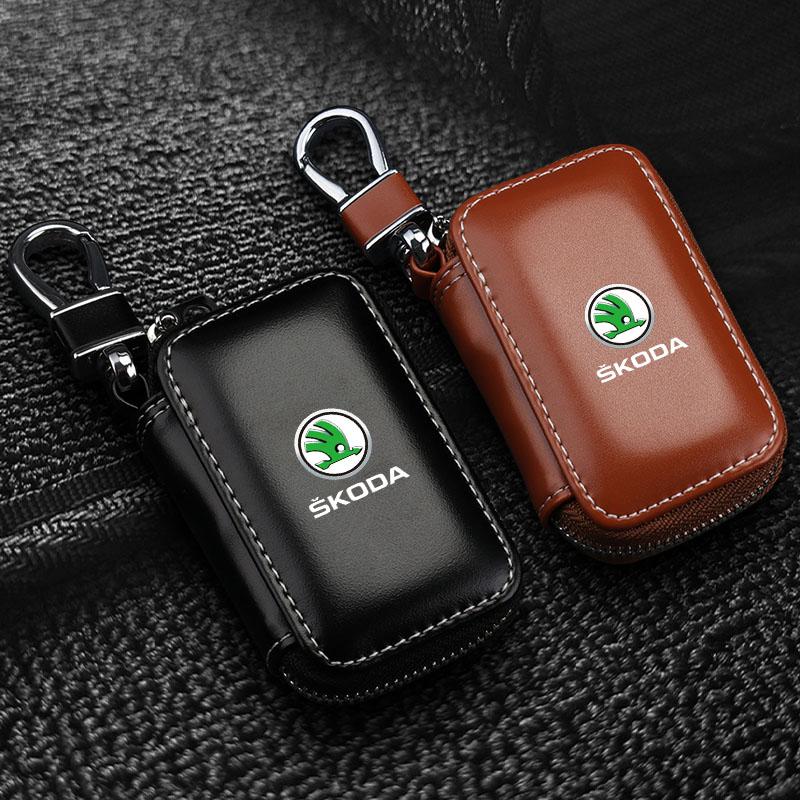 1Pcs Leather Emblem Car Key Case Keychain Zipper Key Case Bag for Skoda SCALA Superb Octavia 2 3 A4 A5 Fabia Kamiq Kapoq Kodiaq Rapid