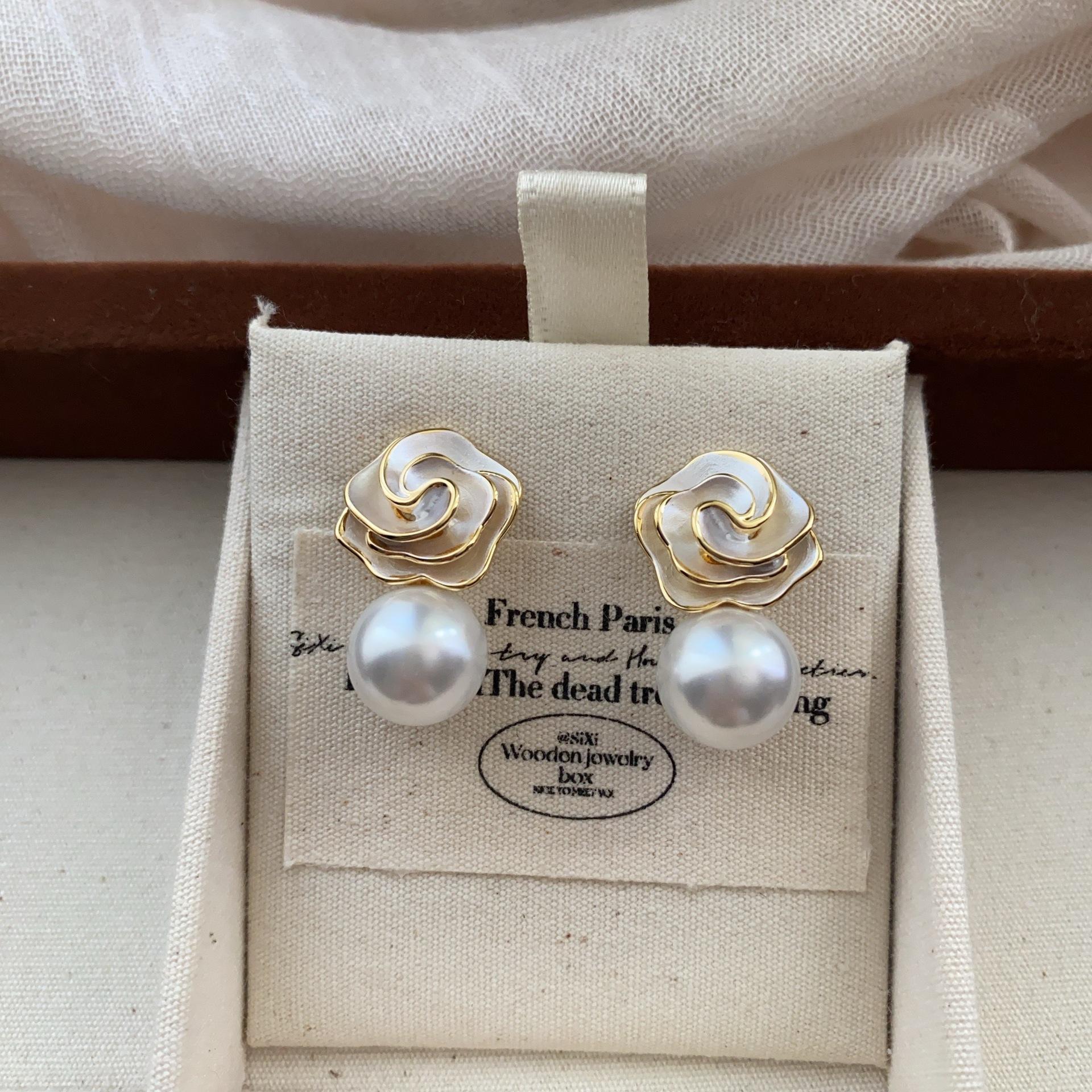 French retro beige flower pearl stud earrings elegant premium earrings gentle design earrings