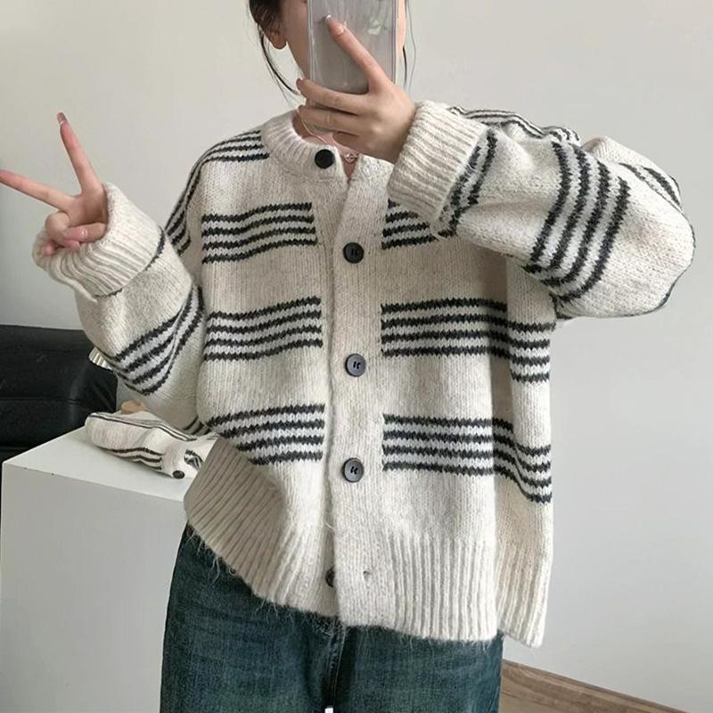 

Допамин полосатый свитер куртка женская осень и зима ленивый свободный полосатый наружный круглый вырез вязаный кардиган топы удобный универсальный модный One size чёрный