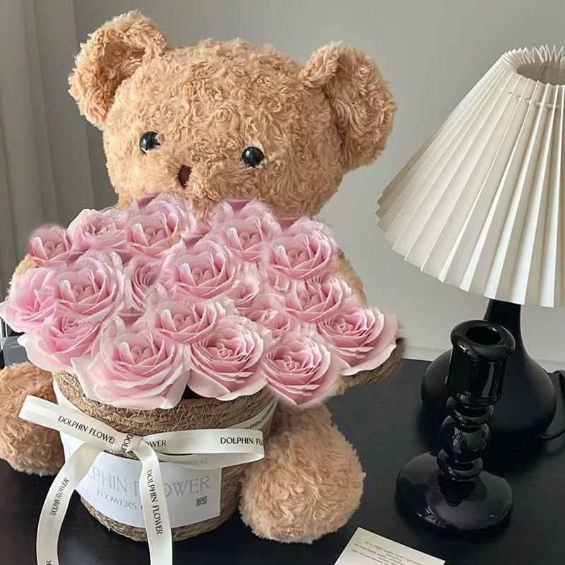 Presente de aniversário: Buquê de Flor de Sabão e Urso de Pelúcia com Boneca para Namorada - Frete Grátis