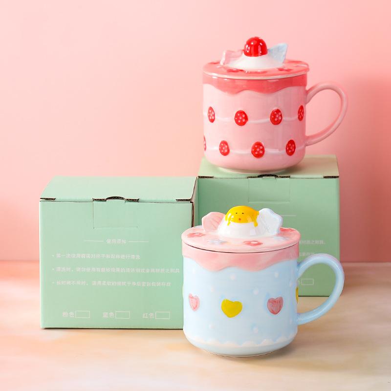 360ml Ceramic Cup Cartoon Beautiful Strawberry Cake Mug with Lid Milk Breakfast Coffee Water Cup Cute Birthday Drinkware Gift