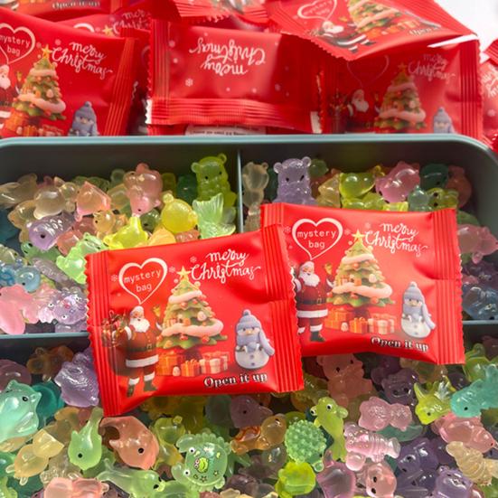 50 Stück im Dunkeln leuchtende Tier-Überraschungstüten Mini-Harzfiguren Schildkröte Hase Ente Leuchtende Mikrolandschaft