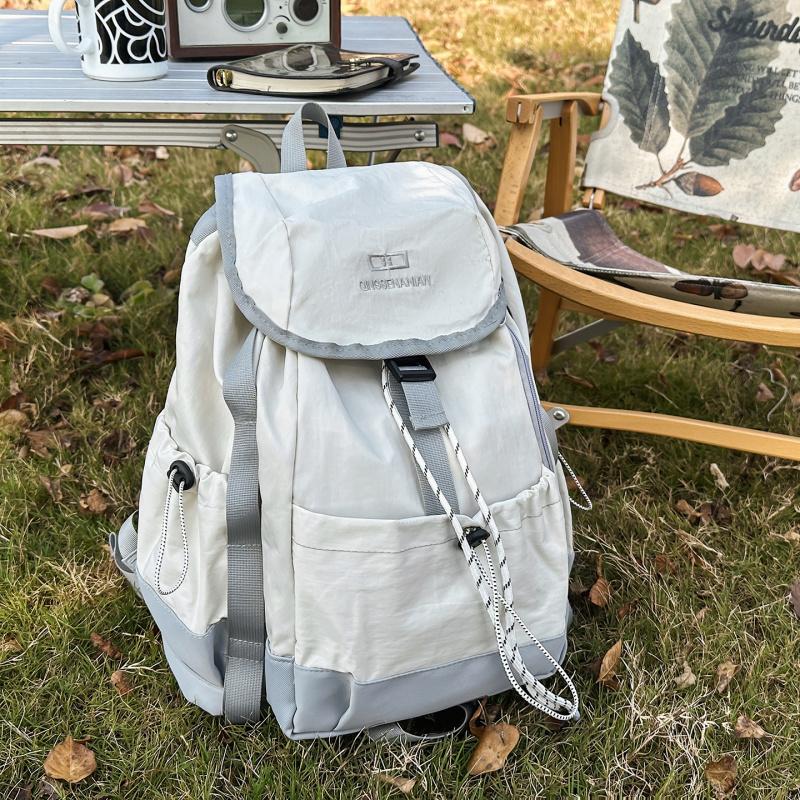 Women's Lightweight Versatile Backpack with a Unique Design, Niche Korean-style Backpack for Girls, Large Capacity for Hiking, M