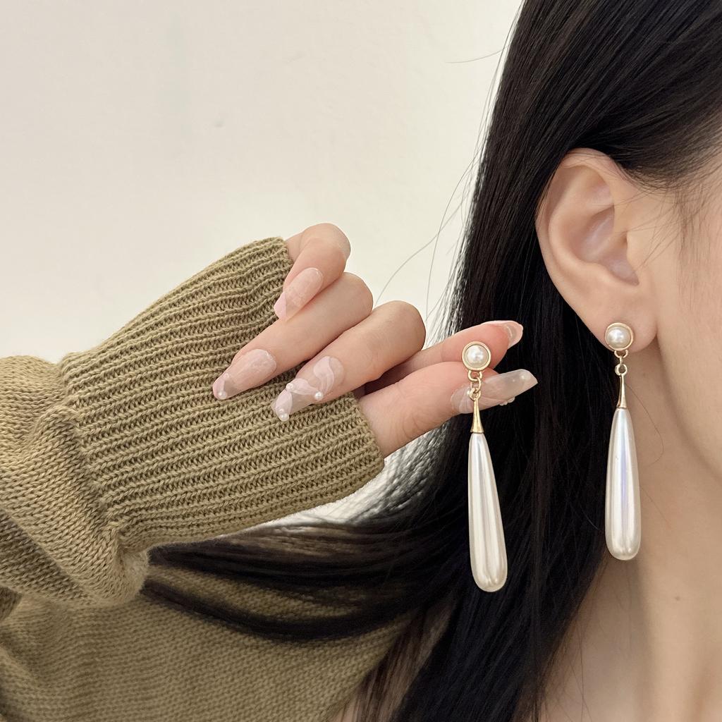Vintage Retro French Literary Water Drop Baroque Simulation Pearl Earrings Women's Stud Earrings