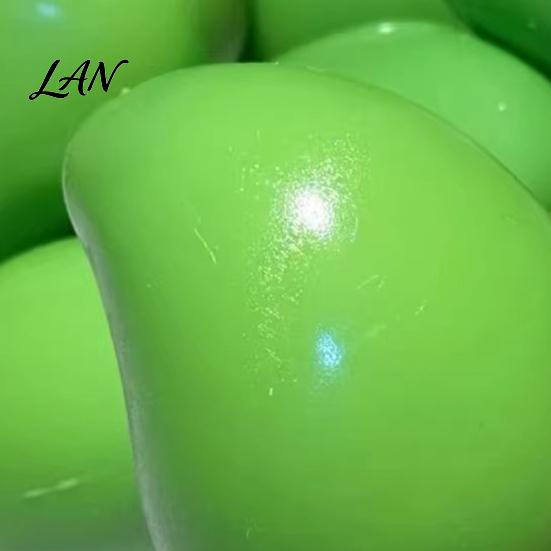 Interactive Sensory Toy Crunchy Mango Squeeze Stress Ball, Color Changing Fidget with Crisp Tactile Reliever Sound, High Elastic Decompression