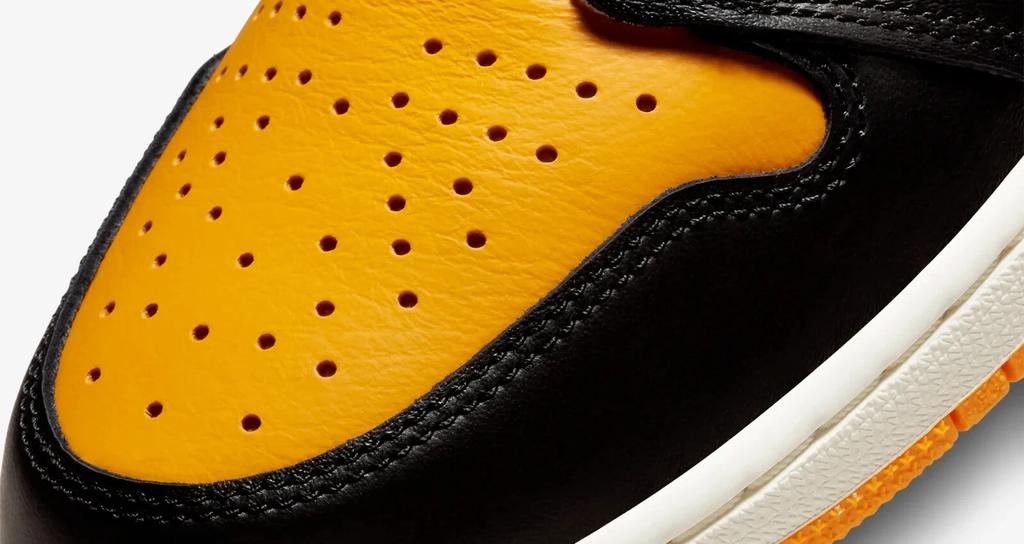 555088-711 Nike Air Jordan 1 Retro High OG Yellow Toe 2022 black white