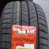 Kumho PS71 Tire 225/45R18 95V