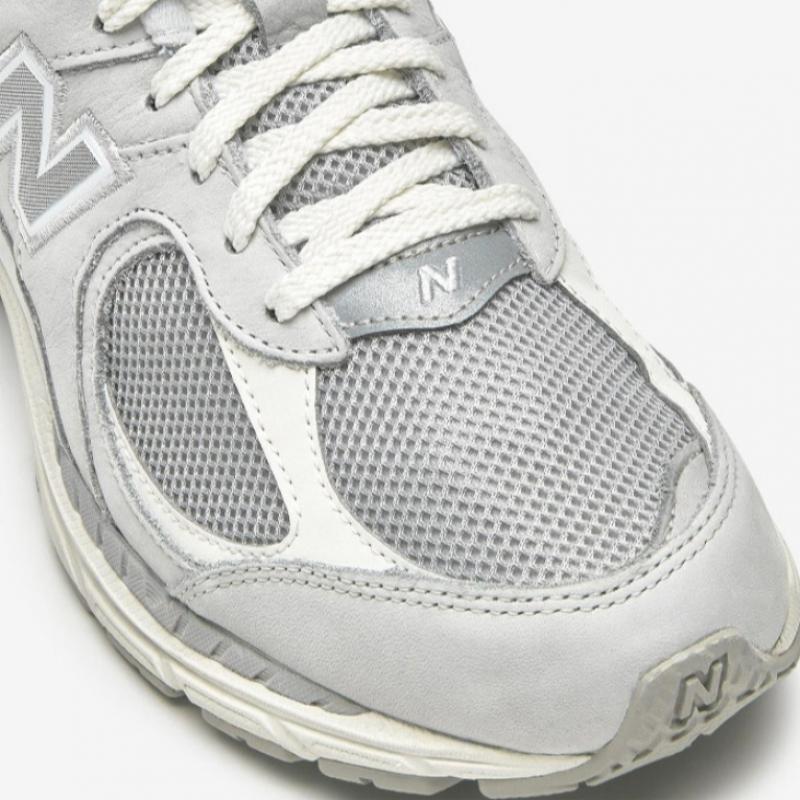 New Balance Sneakers U2002rap
