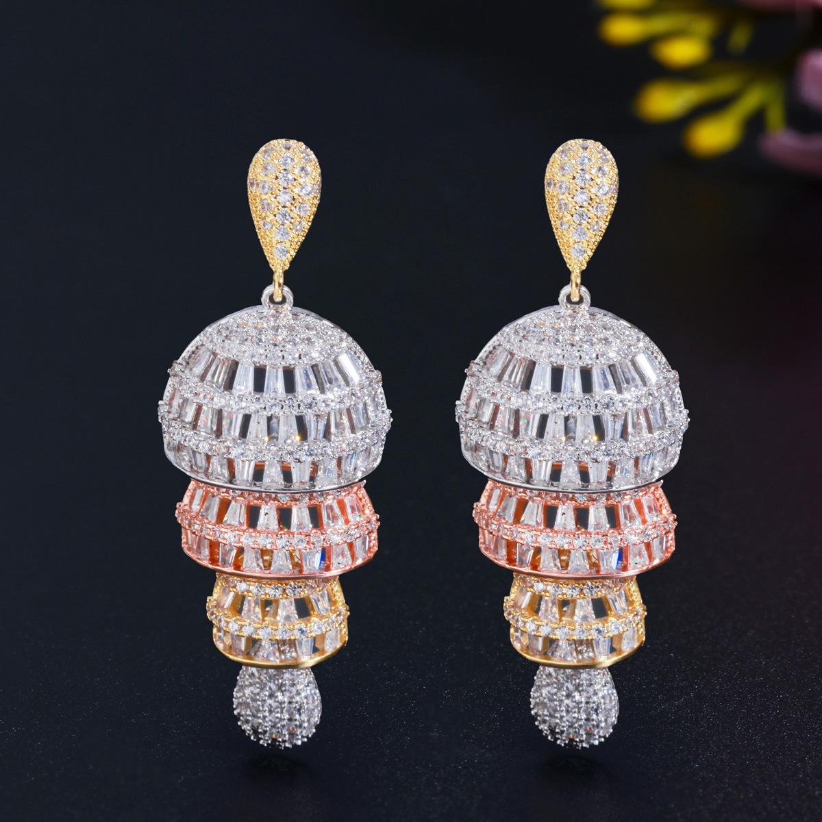 

Style Heavy Industry Creative Ethnic Style Three-Color Electroplated Earrings, Slightly Inlaid Zircon Full Diamond Earrings