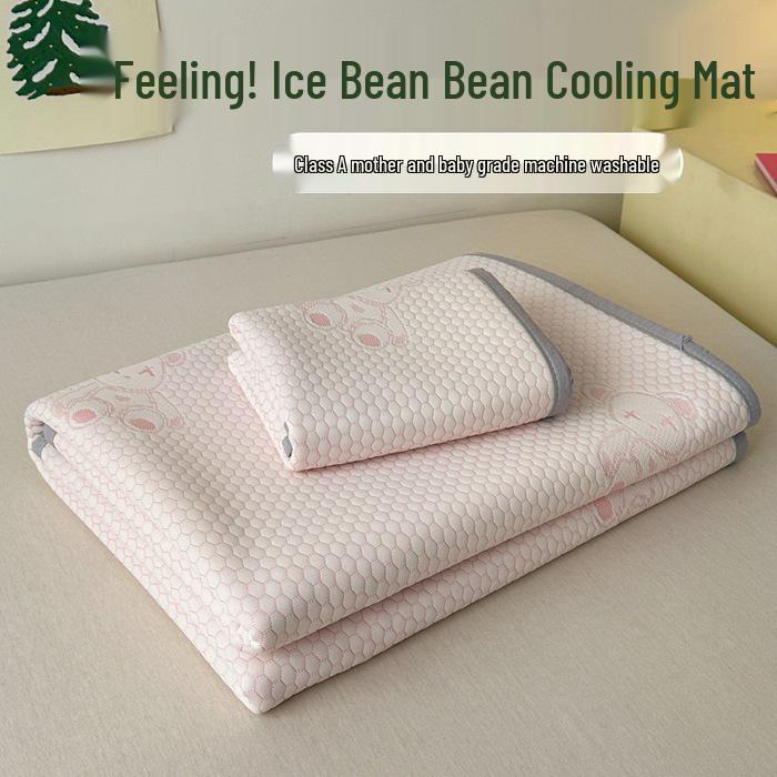 

Class A Mother and Baby Ice Silk Cooling Mat Set - Machine Washable, Soft 3-Piece Summertime Bedding 150x200 3-piece set