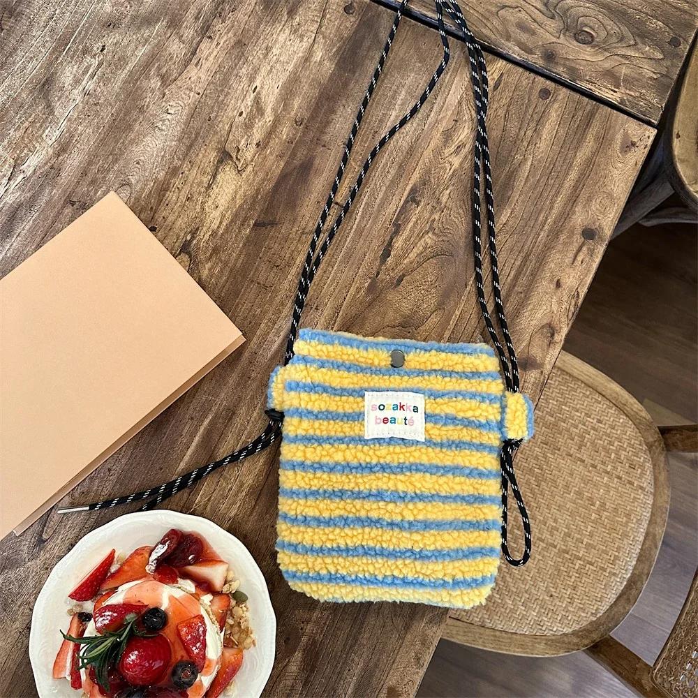 New Plush Dot Crossbody Bags for Women Cute Pink Shoulder Bag Handbag Purses Portable Phone Pouch