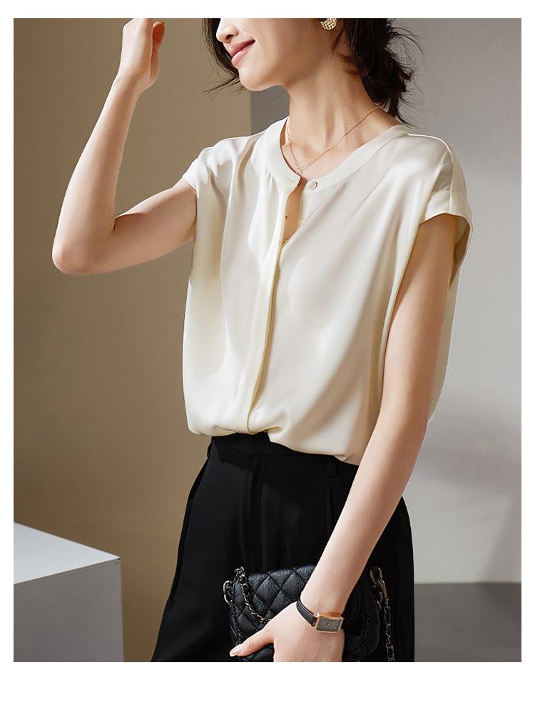 Minimalist Commuter Undercover Round Neck Mulberry Silk Shirt for Women