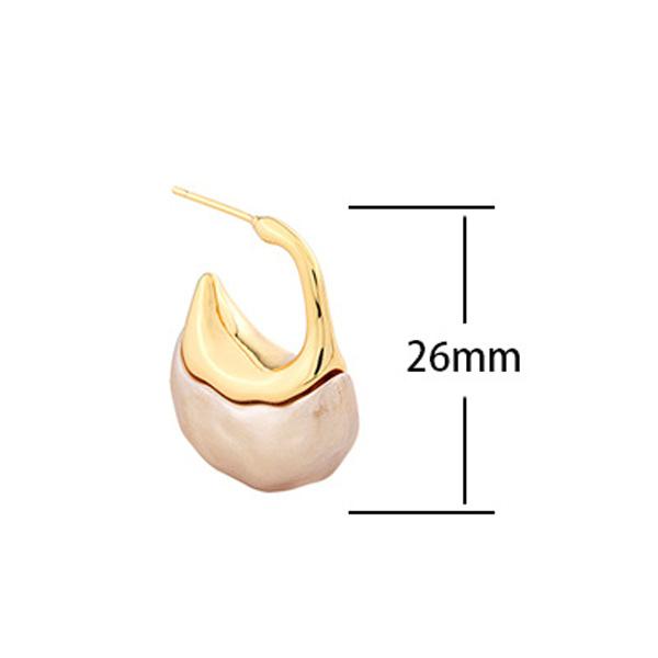 European Vintage Irregular Pearl Geometric Stud Earrings Light Luxury Chunky Two-Tone Earrings for Women