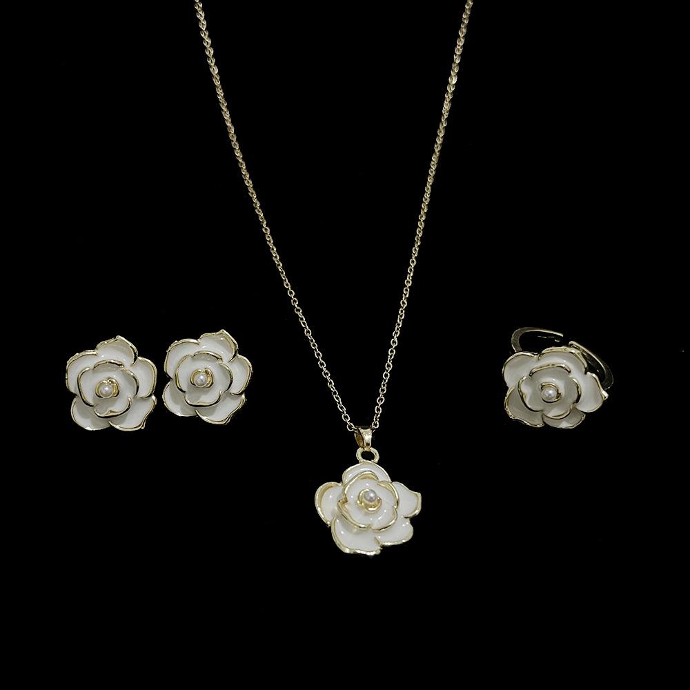 Pearl jewelry set, brand new flower three-piece ring pendant, small fresh and elegant women's jewelry women