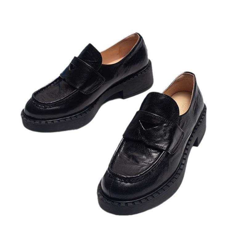Leather platform loafers women's 2025 autumn new black round head thick heel single shoes retro British style small leather shoes