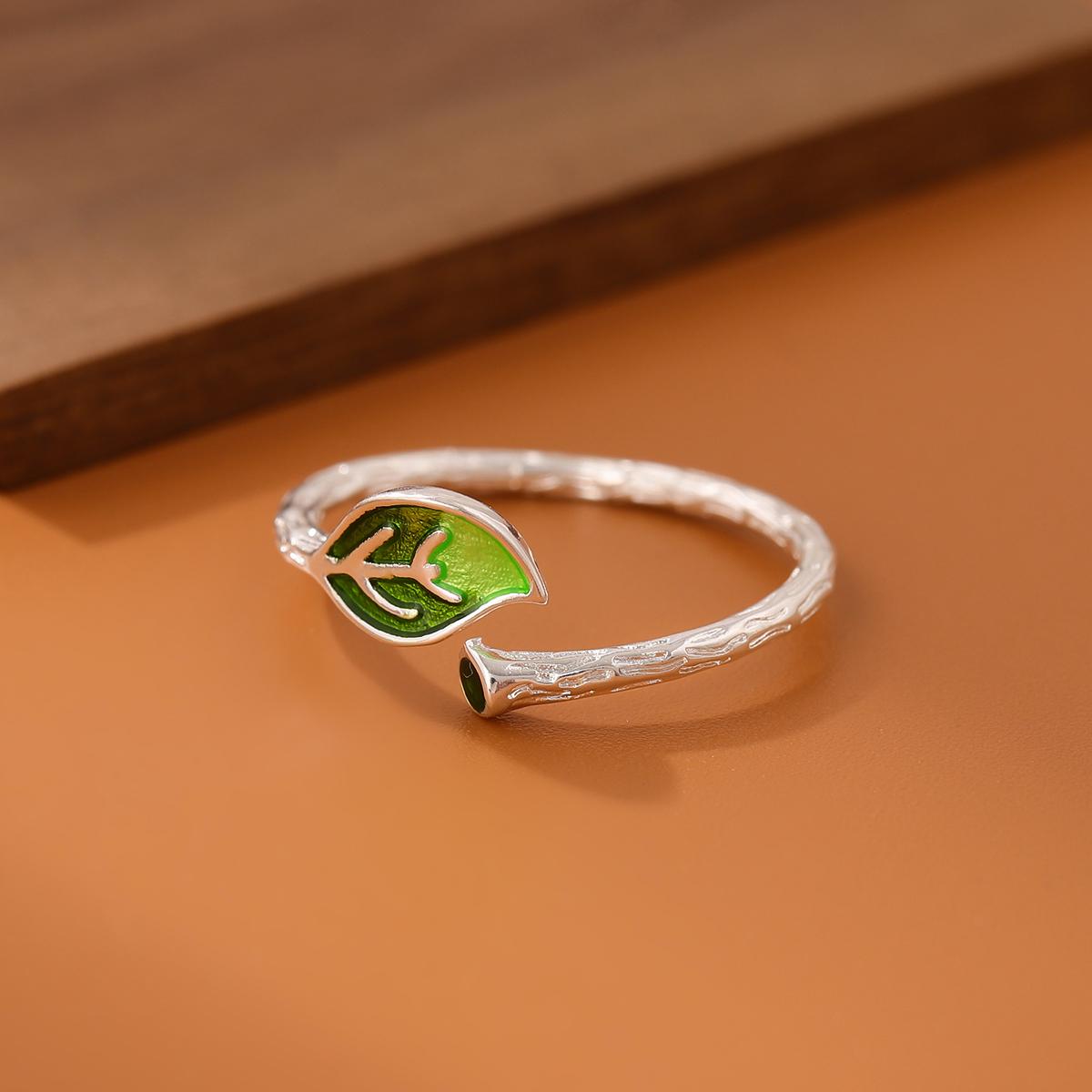 New Fashion Simple Green Leaf 925 Sterling Silver Not Allergic Literary Temperament Exquisite Women Opening Rings    R139 серебряный