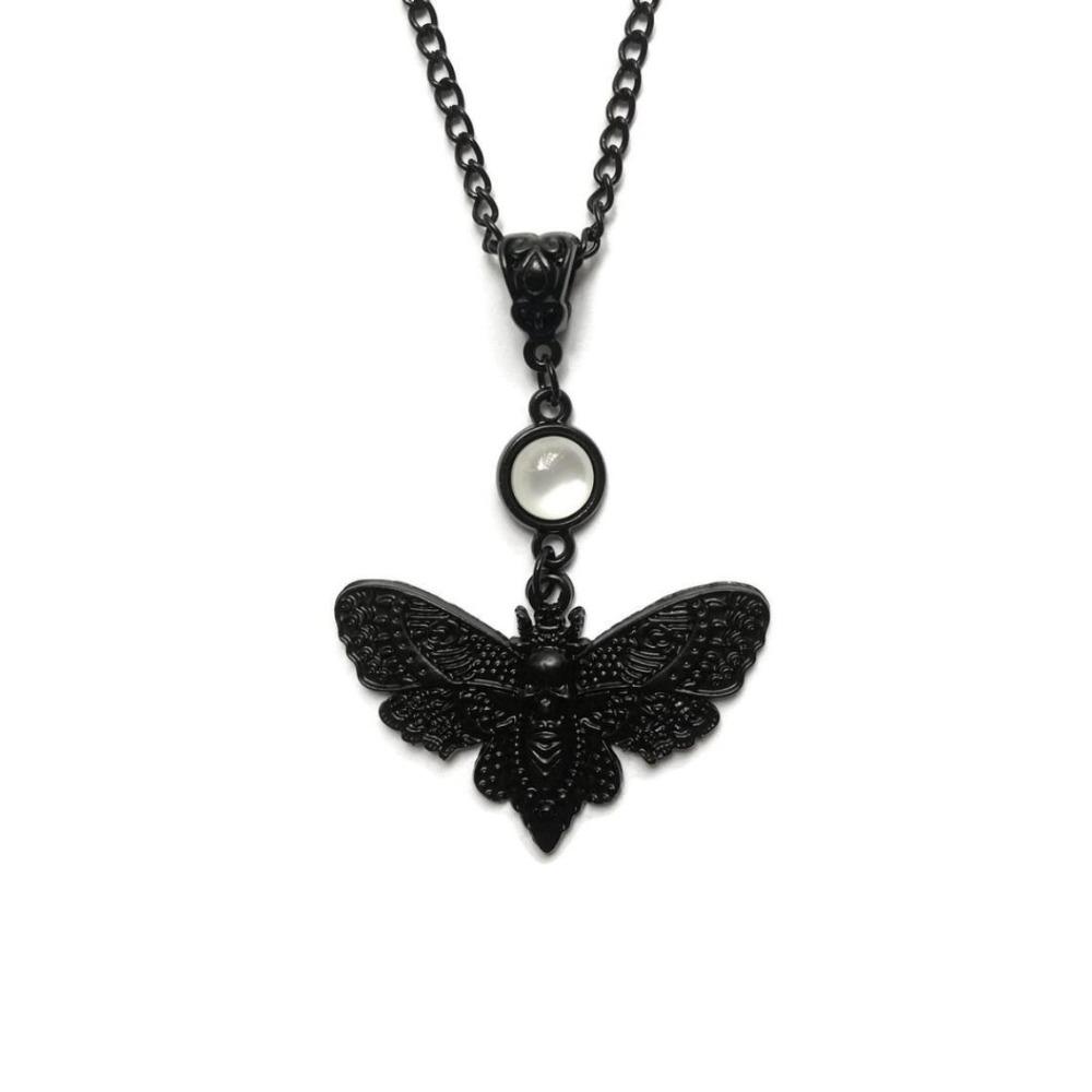 Goth Exquisite Relief Black Eagle Moth Insect Pendant Necklace for Women Hallowmas Party Punk Personality Jewelry Accessory Gift