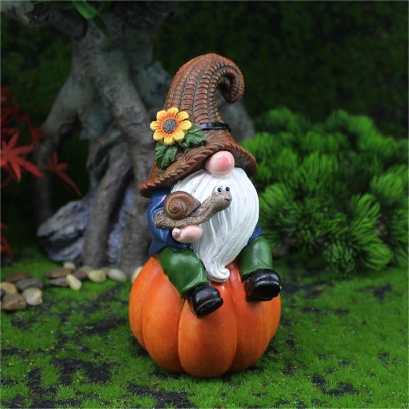 Pumpkin Gnomes Garden Statue Resin Desktop Lawn Ornaments Outdoor Garden Decoration Figurine Thanksgiving Gift