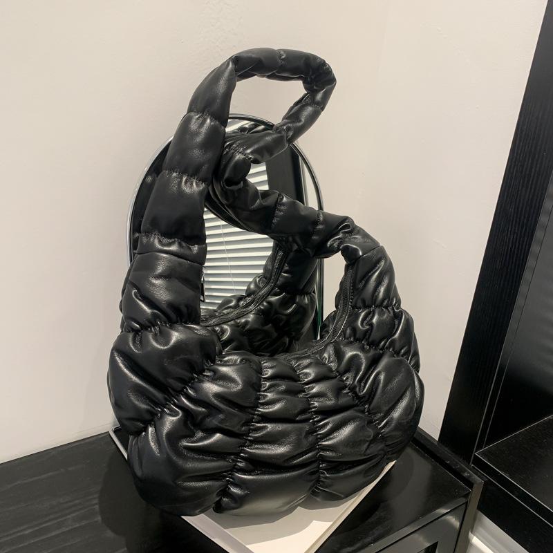 

Underarm pleated cloud bag women s summer new fashion versatile single shoulder dumpling bag casual women s bag
