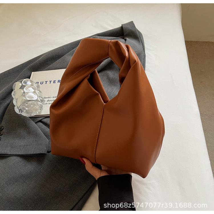 Lazy wind casual cloud bag commuter style women's bag 2025 spring and summer new trend personality simple handbag bag for women